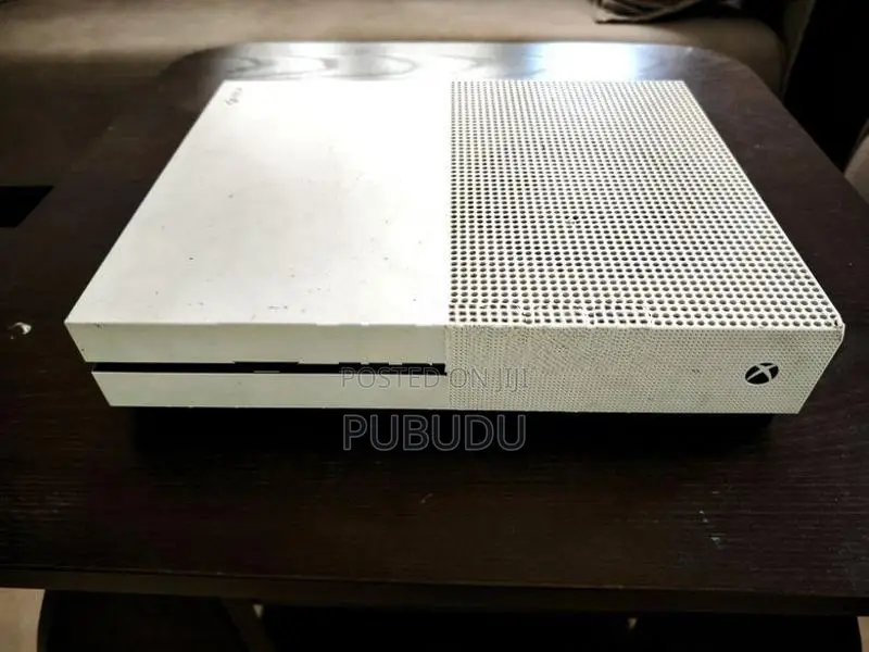 X Box One S 1TB with Games