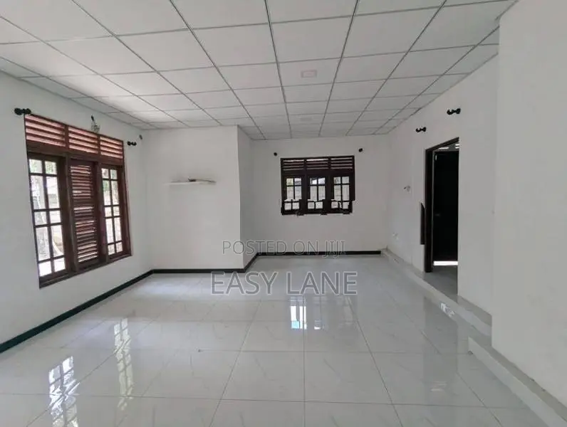House For Sale In Veyangoda