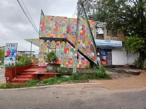 අම්පාර නගරයෙන් විශාල කඩයක්