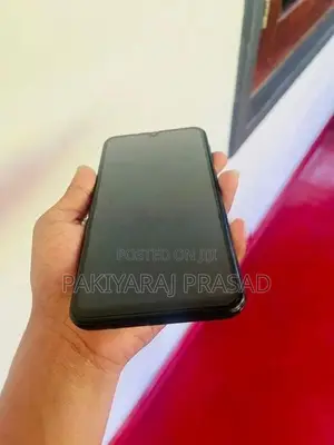 Samsung Galaxy A20 (Used)