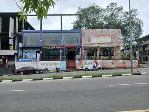 අම්පාර නගරයෙන් විශාල කඩයක්