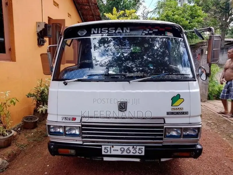 Nissan Caravan 1986