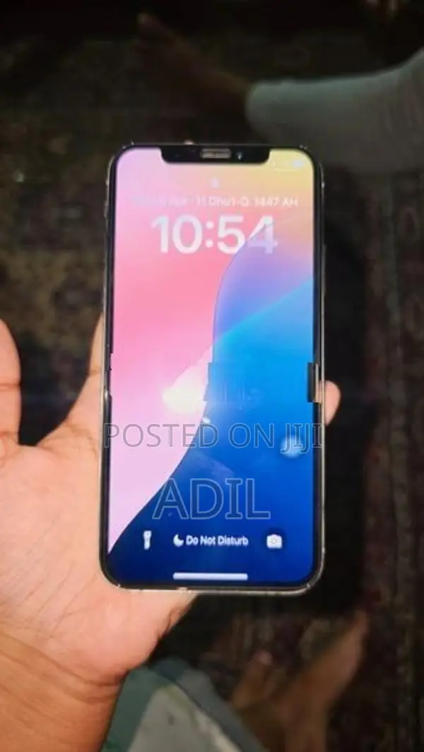 Apple iPhone XS (Used)