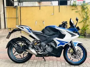 Bajaj Pulsar RS200 2019