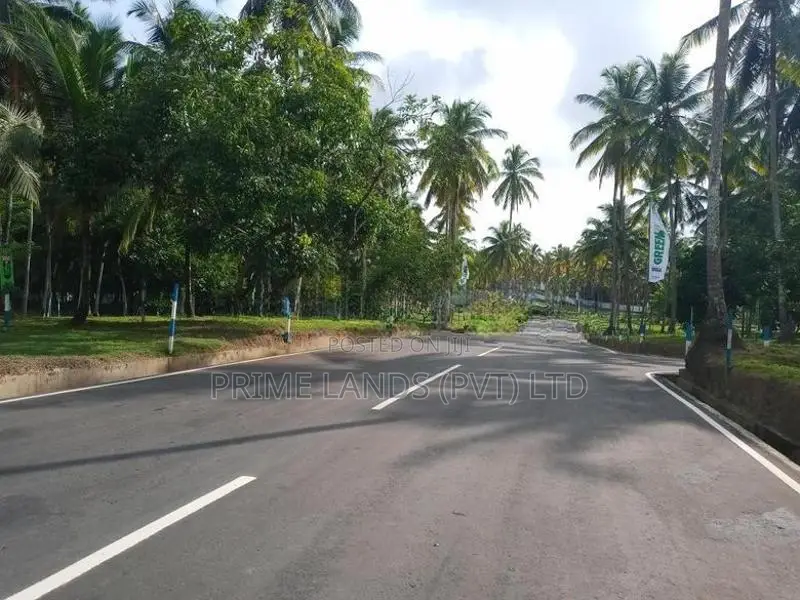 Land for Sale in Yakkala Town