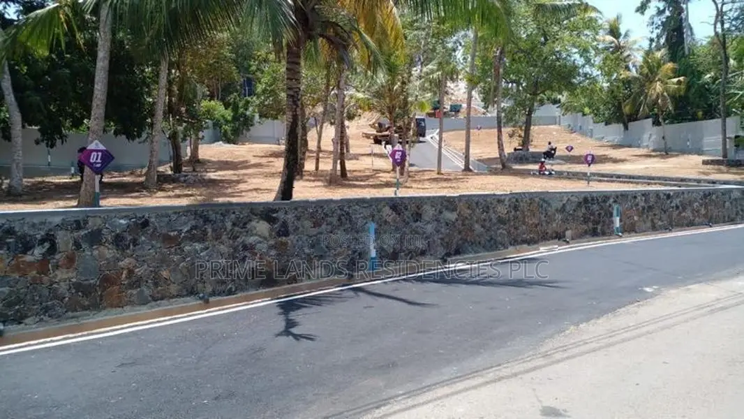Land for Sale in Karapitiya