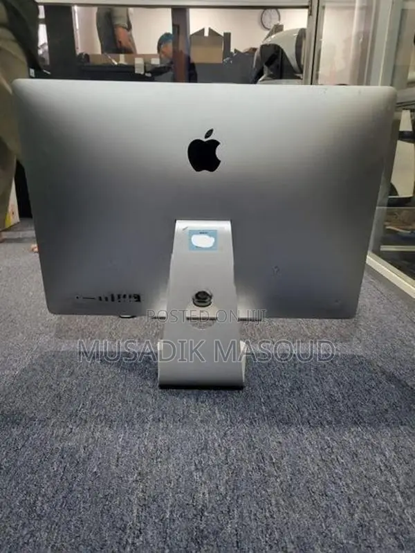 Apple iMac All in One Computer