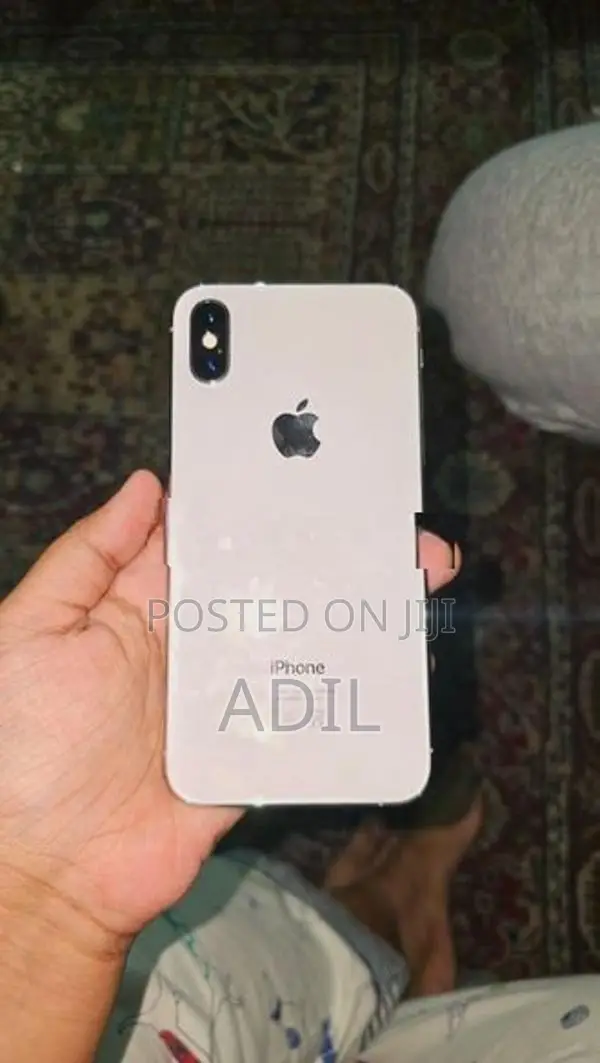 Apple iPhone XS (Used)