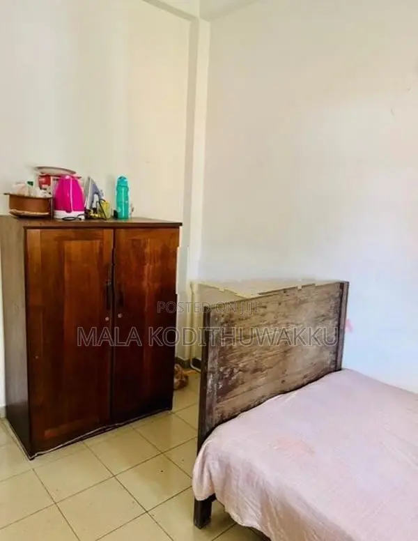 Malabe Shared Room for Rent (Girls Only)