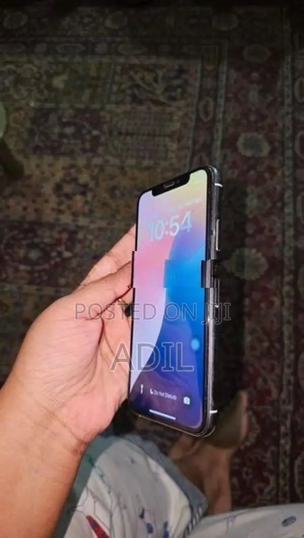 Apple iPhone XS (Used)