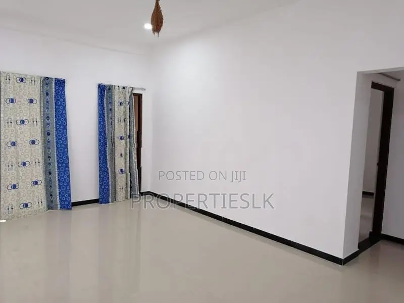 Rajagiriya Kalapaluwawa Two Storey Luxury House for Sale