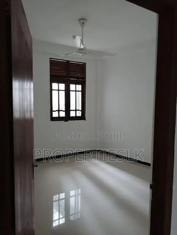 Rajagiriya Kalapaluwawa Two Storey Luxury House for Sale