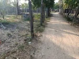 Land for Sale in Akkaraipattu