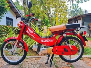 Kinetic Safari 70 2018