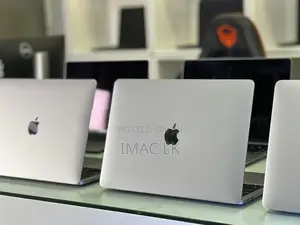 Apple MacBook Air M1 Chip 16GB RAM 512GB SSD