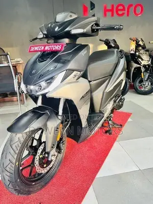 Hero XOOM 125R 2026