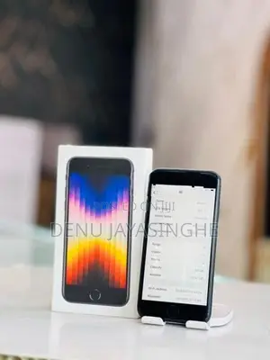 Apple iPhone SE 3 5G (2022) 64GB (Used)
