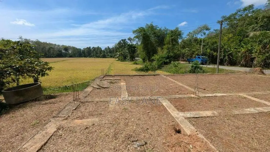 Land for Sale in Hanwella