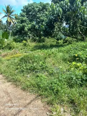 10 Perches Land For Sale in Meegoda (SSPL-377)
