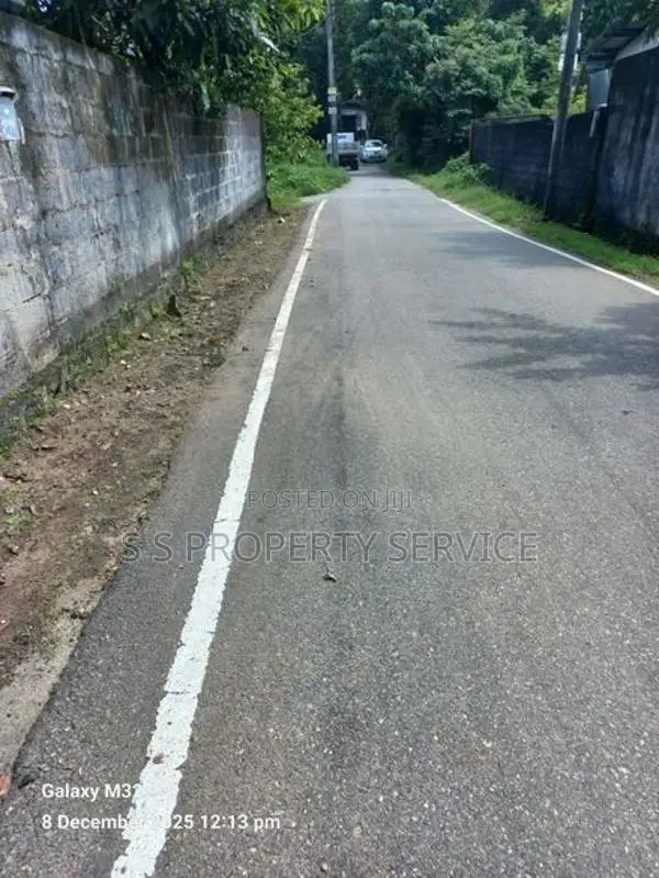 10 Perches Land For Sale in Meegoda (SSPL-377)