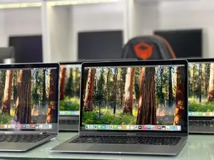 Apple MacBook Air M1 Chip 16GB RAM 512GB SSD