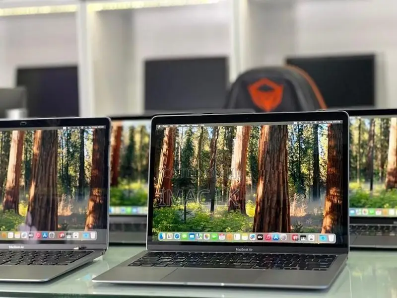 Apple MacBook Air M1 Chip 16GB RAM 512GB SSD