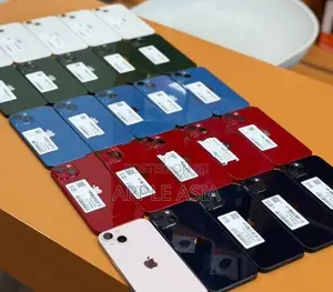 Apple iPhone 13 (Used)