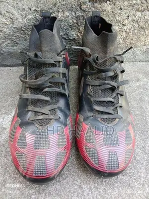 Football Boot Size:9 [New]