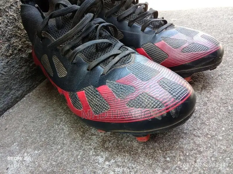 Football Boot Size:9 [New]