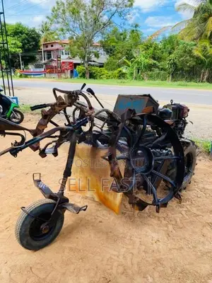 RD 14 tractor 2012