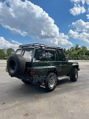 Nissan Patrol Safari 1982