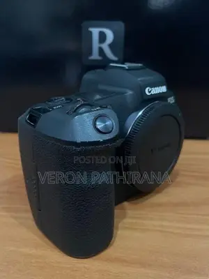 Canon EOS R Camera