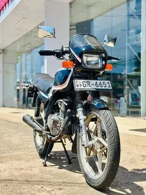 Suzuki GS 125 1999