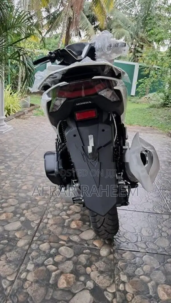 Honda PCX160 2025