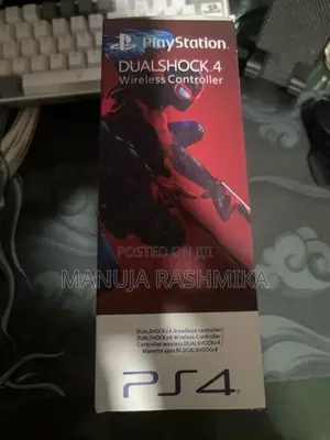 PS4 Controller