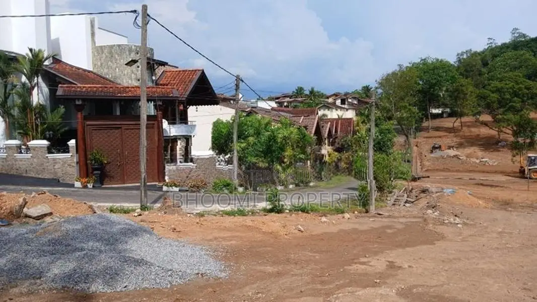Athurugiriya Land for Sale