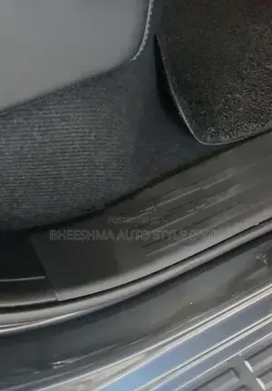 Mitsubishi Triton Scarf Plat