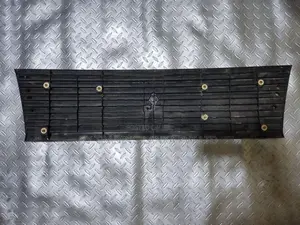 Mitsubishi Minicab U61 Shell Grill