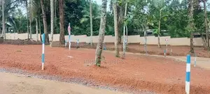 Land In Kadawatha Town