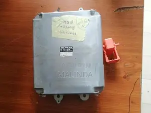Toyota Harrier (MHU38) Battery ECU