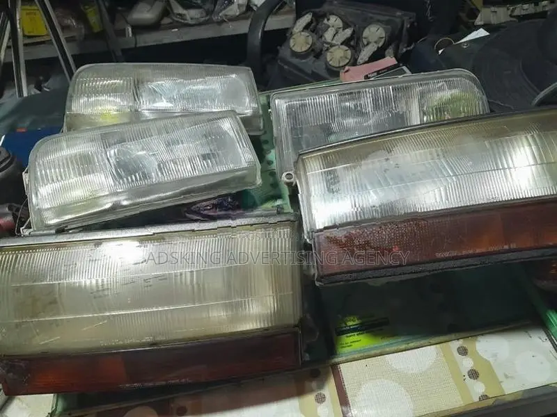 Mitsubishi P05 Head Lights