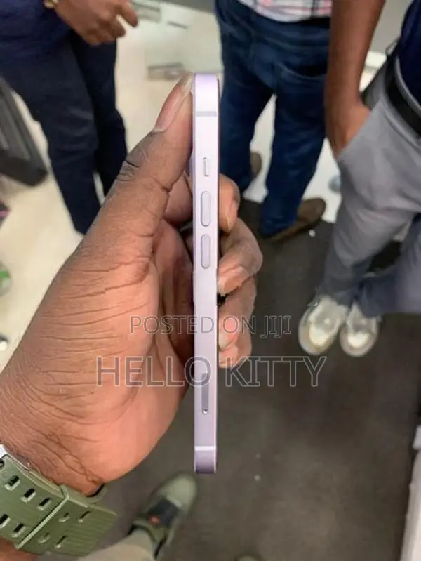 Apple iPhone 14 (Used)