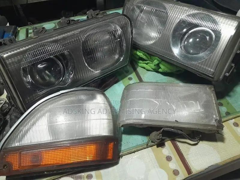 Mitsubishi P05 Head Lights