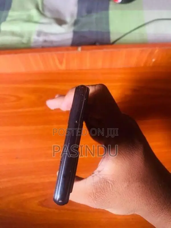 Samsung Galaxy A52 (Used)