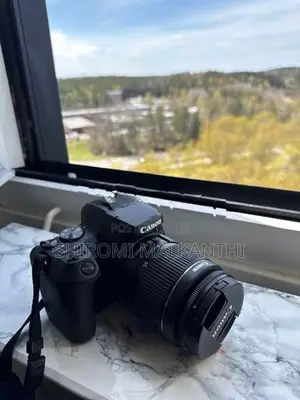 Canon EOS 250D Camera