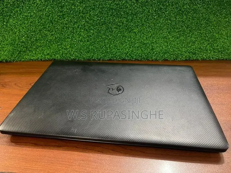 Dell Vostro 3590 Laptop