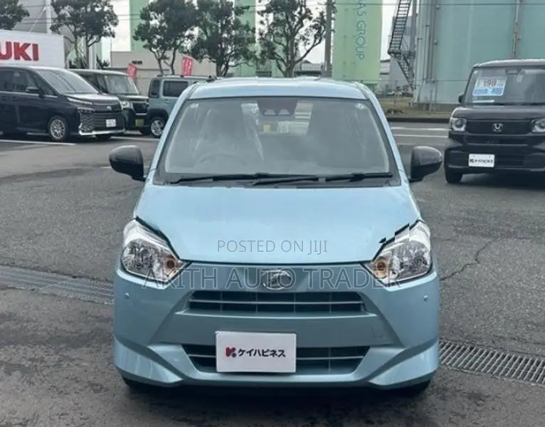 Daihatsu Mira L SA3 2024