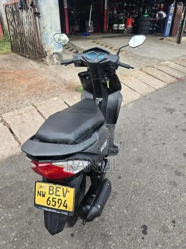 Honda Dio 2017