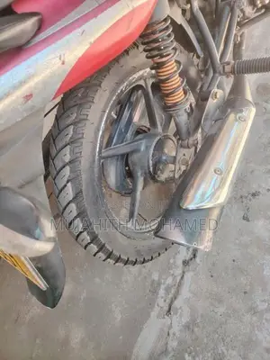 Bajaj Platina 125 2012