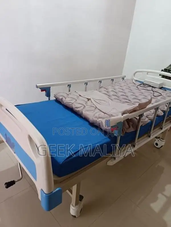 ​Manual ICU Elder’s Bed with Air Regular Mattress